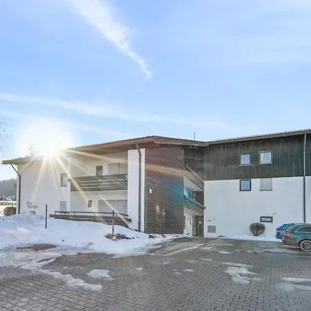 Schneerosenbluete Steibis Mit Apartmán *